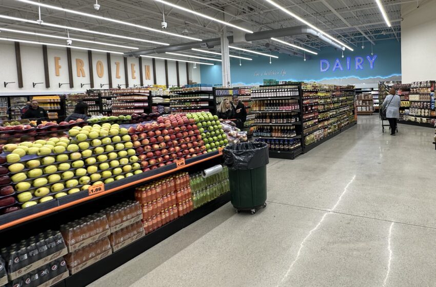 A look inside the recently opened Papaya Fruit Market in Canton